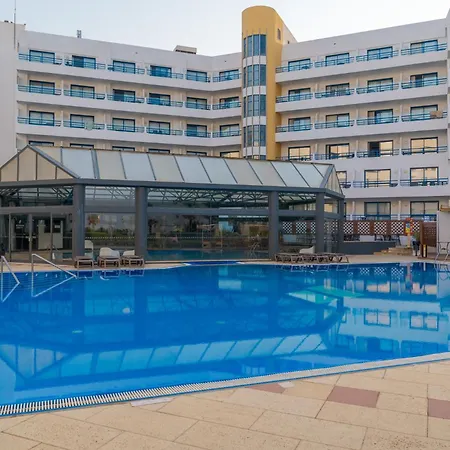 Hotel Pestana Ocean & Conference Віавіа