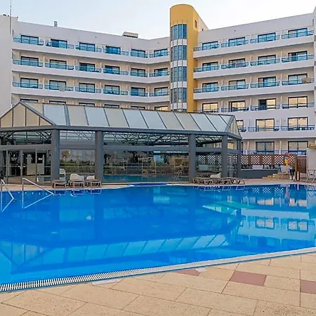 Pestana Ocean & Conference